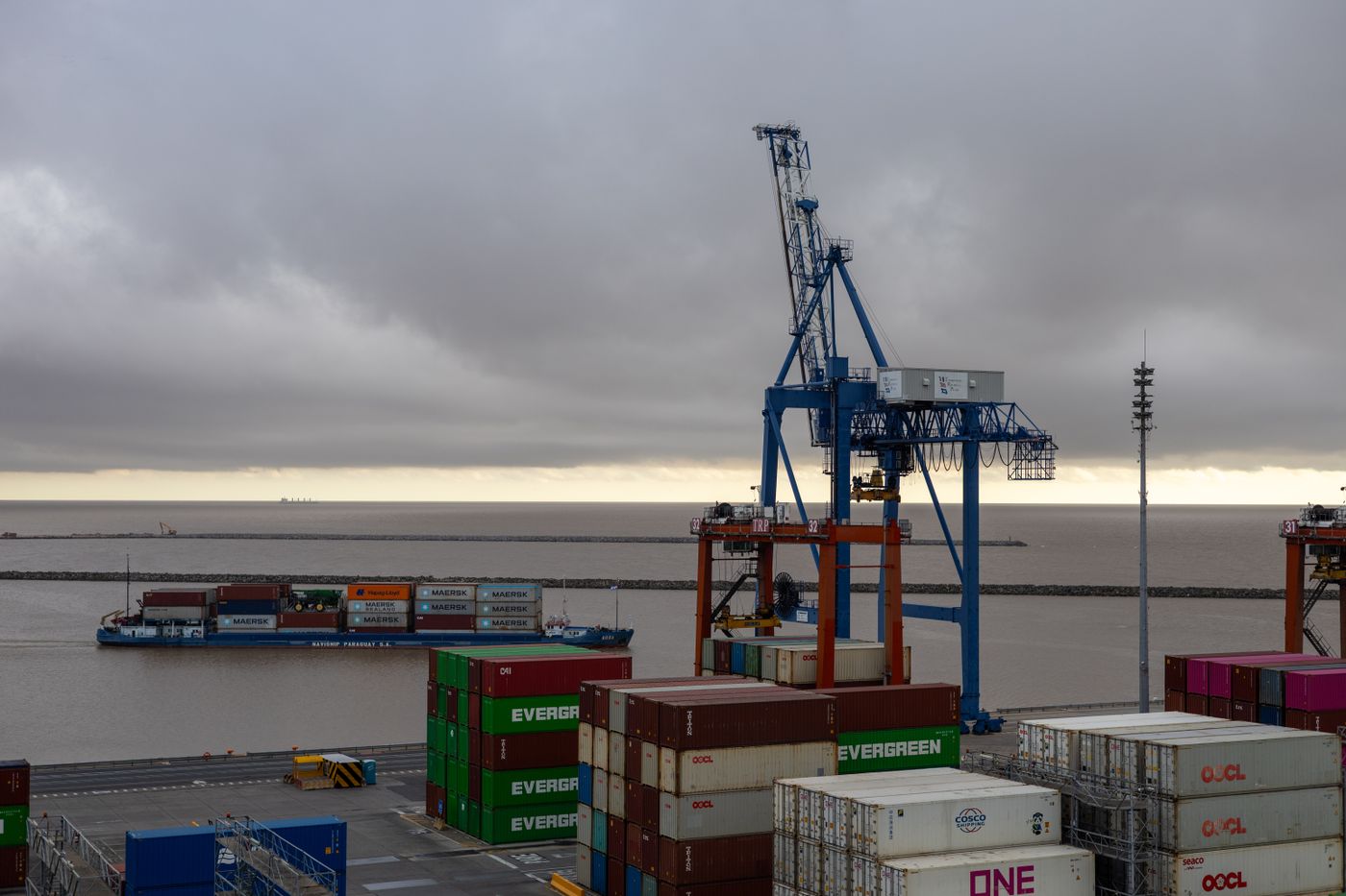 Container cranes at port